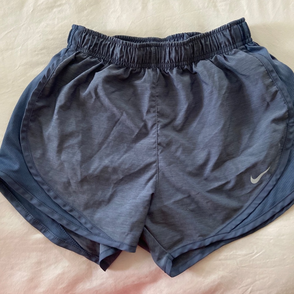 Nike women’s running shorts